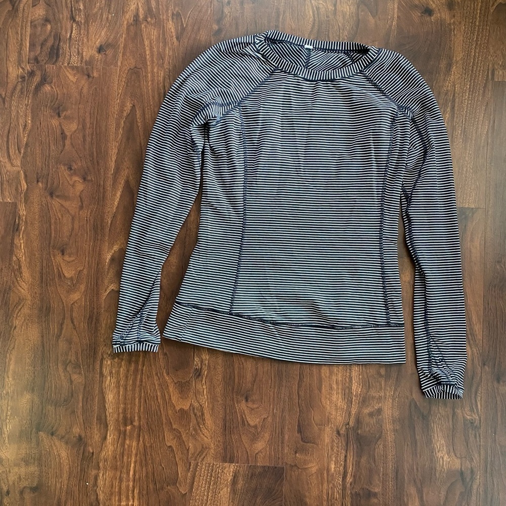 Lululemon Race Your Pace Long Sleeve
Hyper Stripe Heathered Angel White Black 8